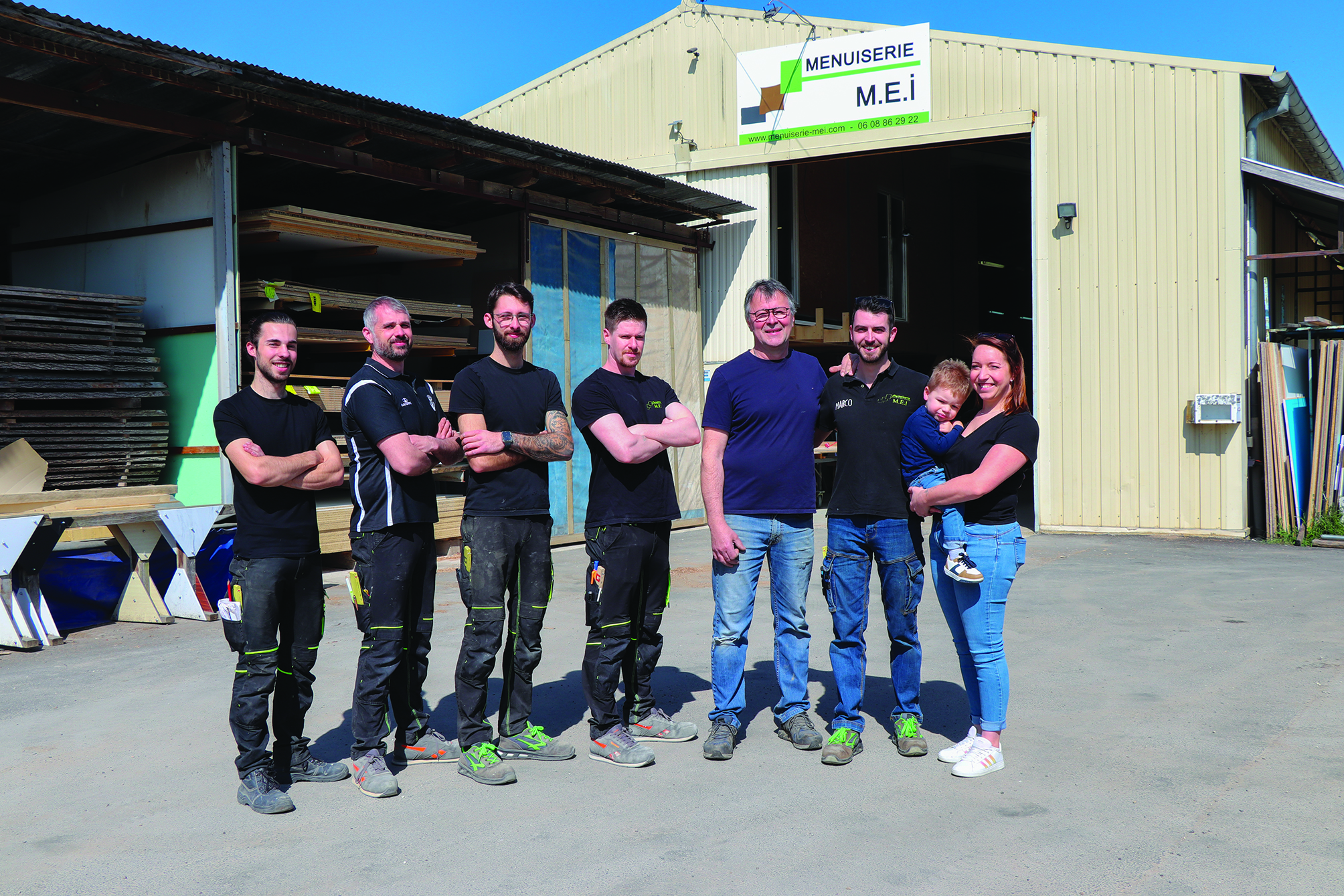 l-equipe-Mei-menuiserie
