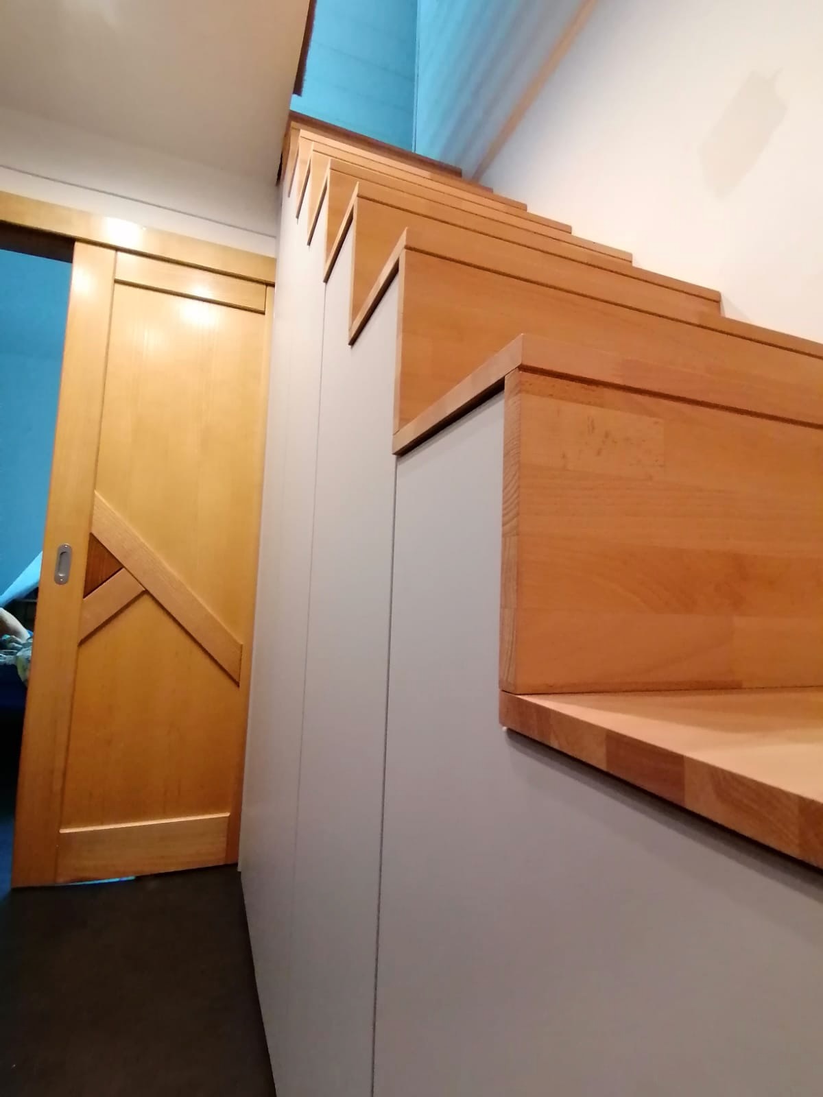 escalier-rangement-menuiserie