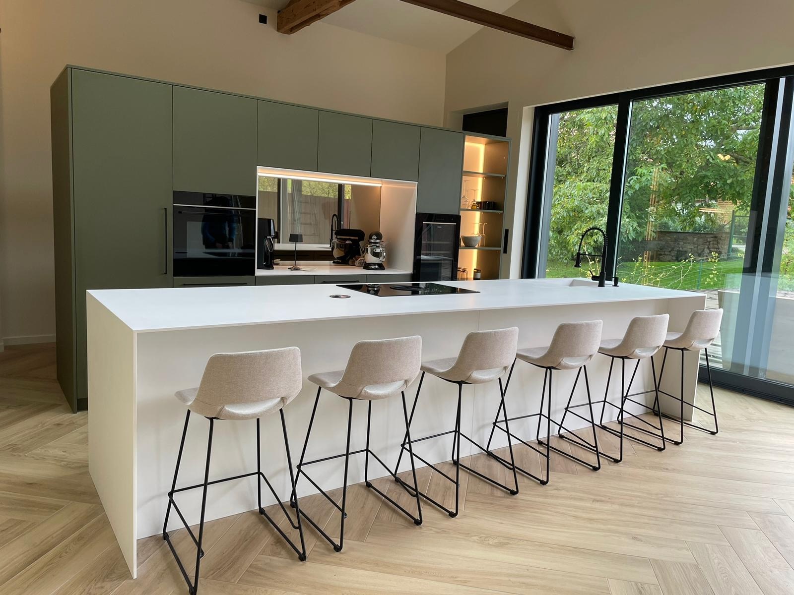 cuisine-sur-mesure-aménagement-menuiserie-mei