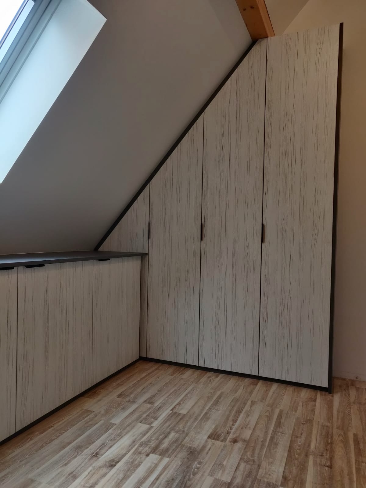 rangement-sur-mesure-mei-menuiserie-1